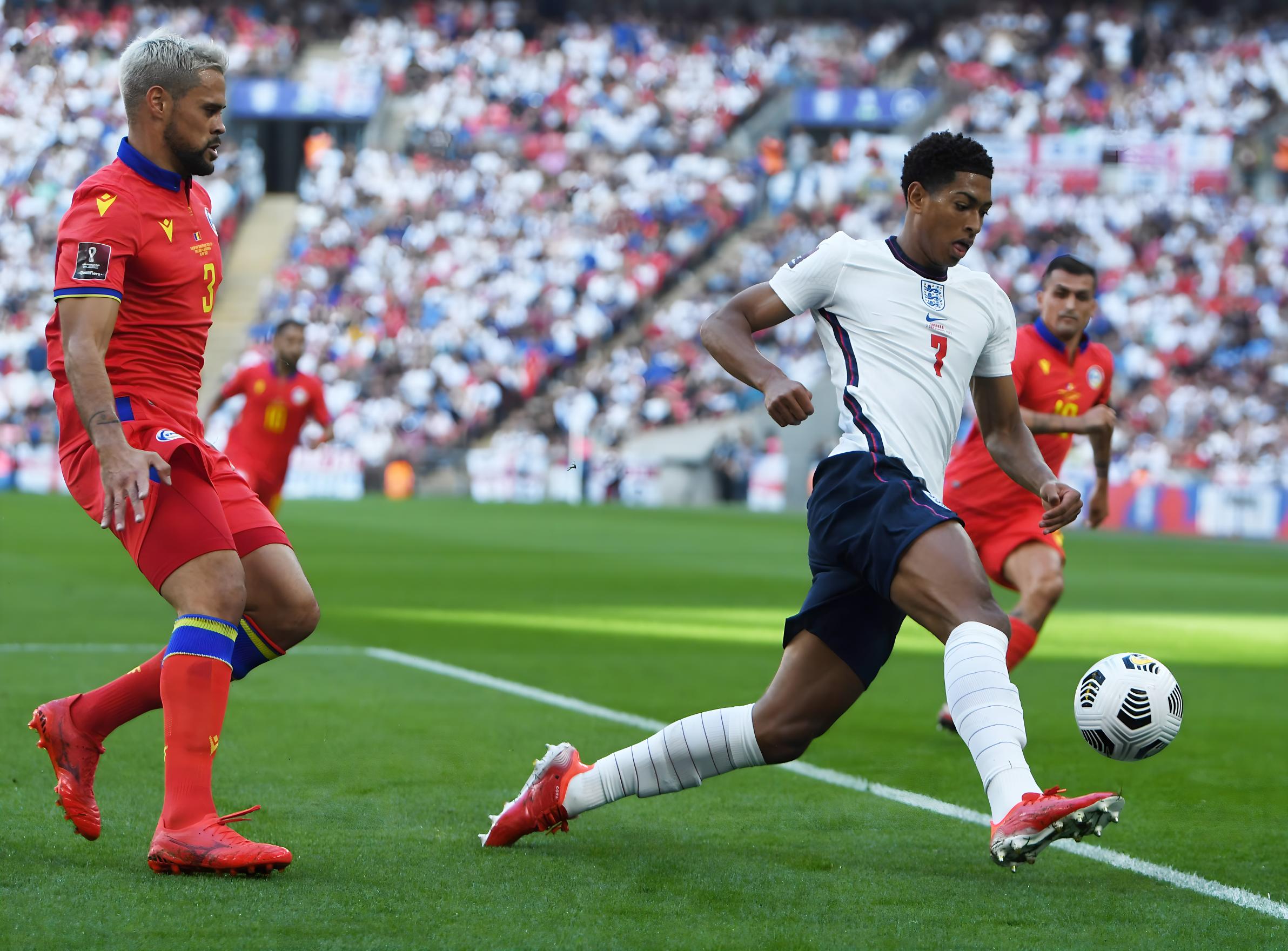 向荣誉的一 向荣誉的一