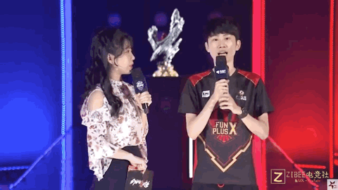 优异表现 优异表现