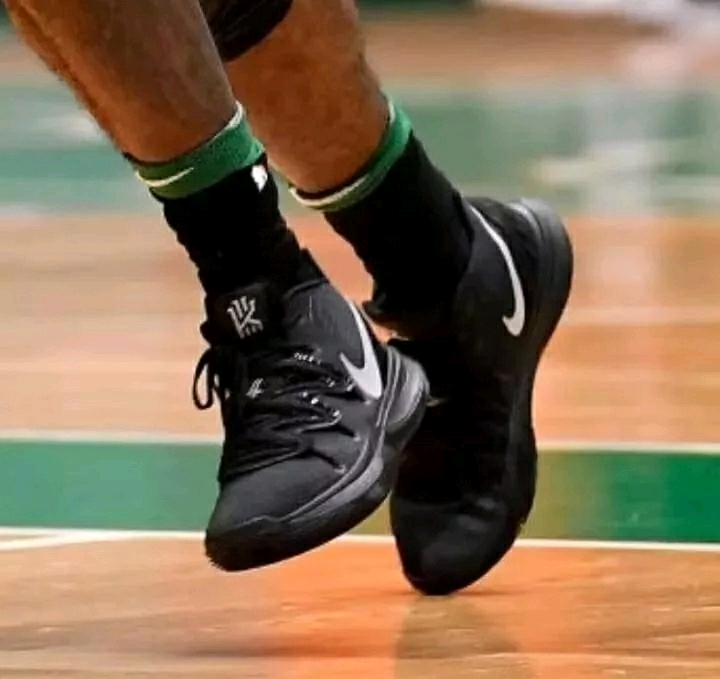 位置更中心 位置更中心